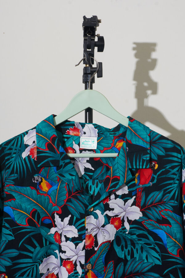 Camisa hawuahiana hecha en Hawai - Imagen 2