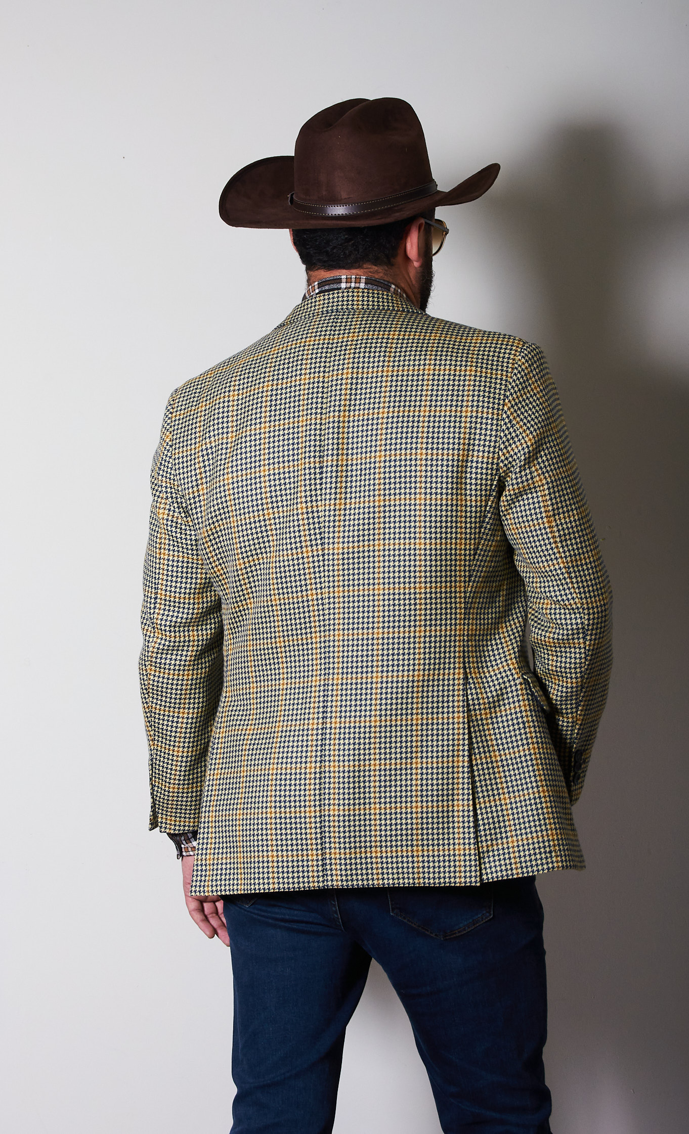 Vestón 100% lana Hubertus Talla M/L hombre - Imagen 3