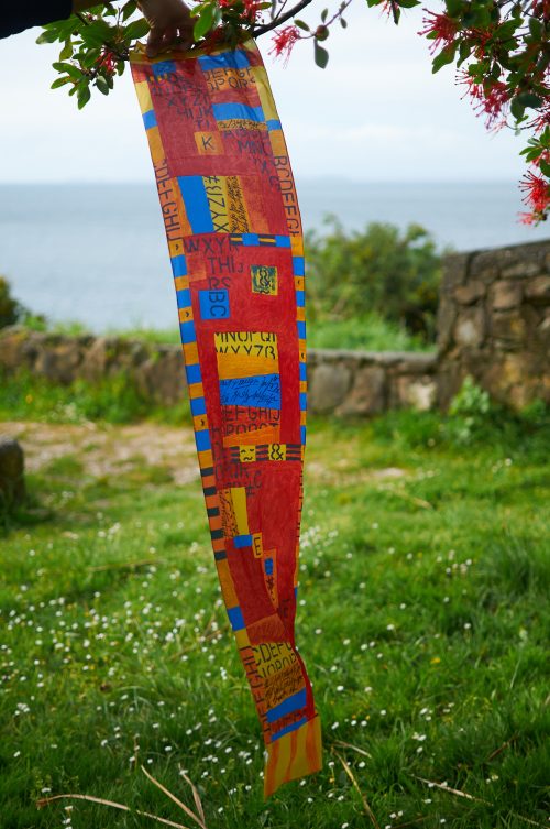 Pañuelo de seda letras