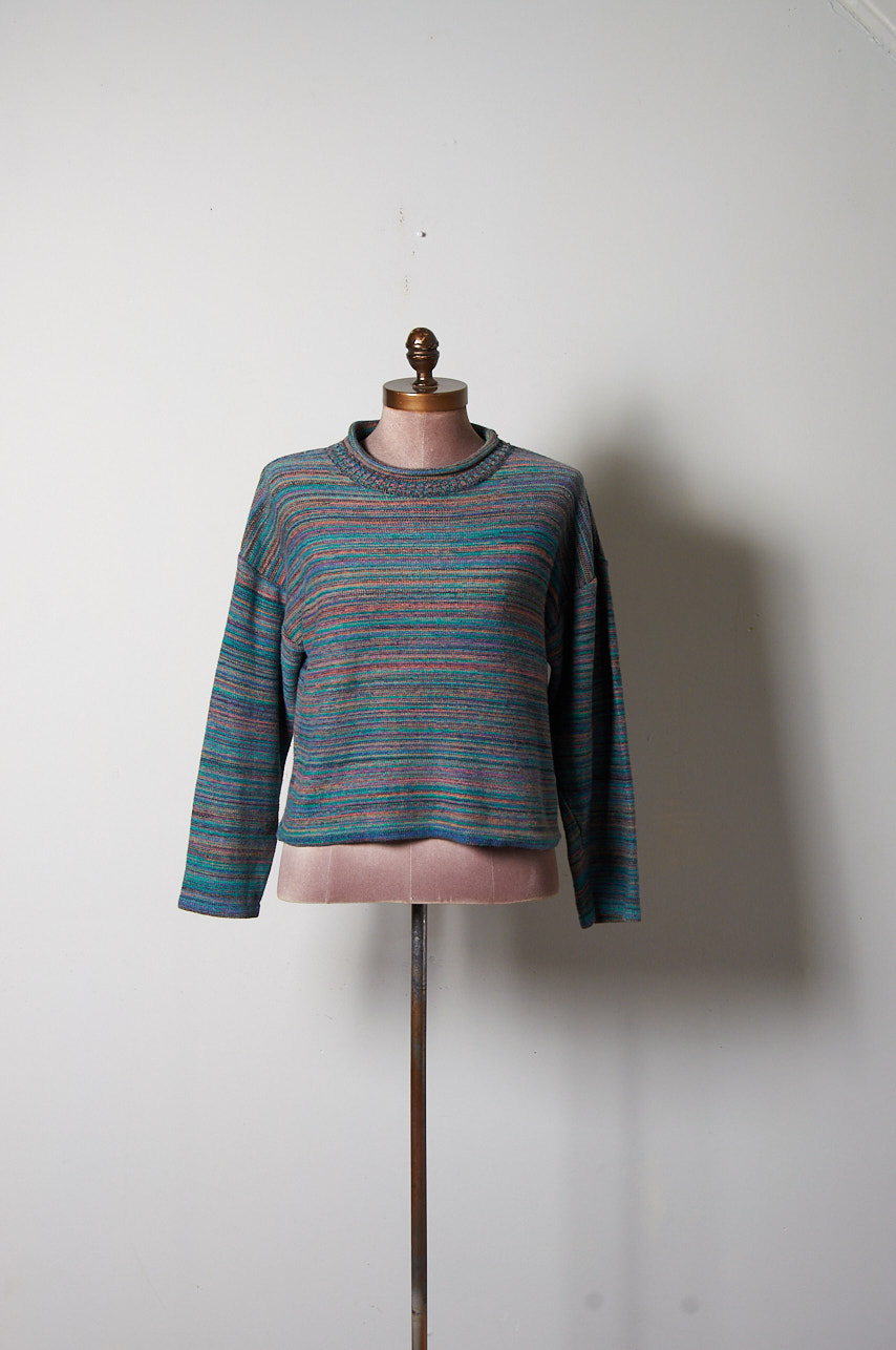 Sweater de hilo crop hecho en Grecia talla S/M