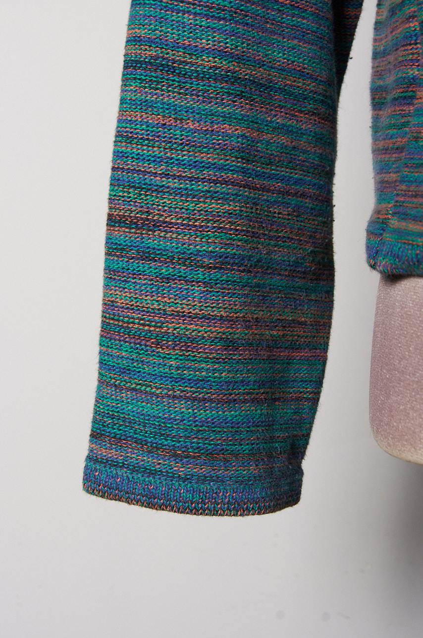 Sweater de hilo crop hecho en Grecia talla S/M - Imagen 3
