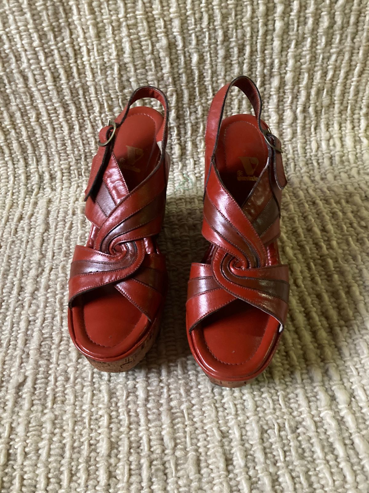 Zapatos de plataforma vintage del 1970 talla 36 o 22.5 cm de pie - Imagen 2