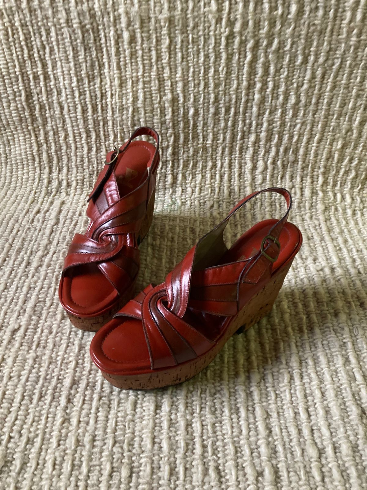 Zapatos de plataforma vintage del 1970 talla 36 o 22.5 cm de pie - Imagen 11